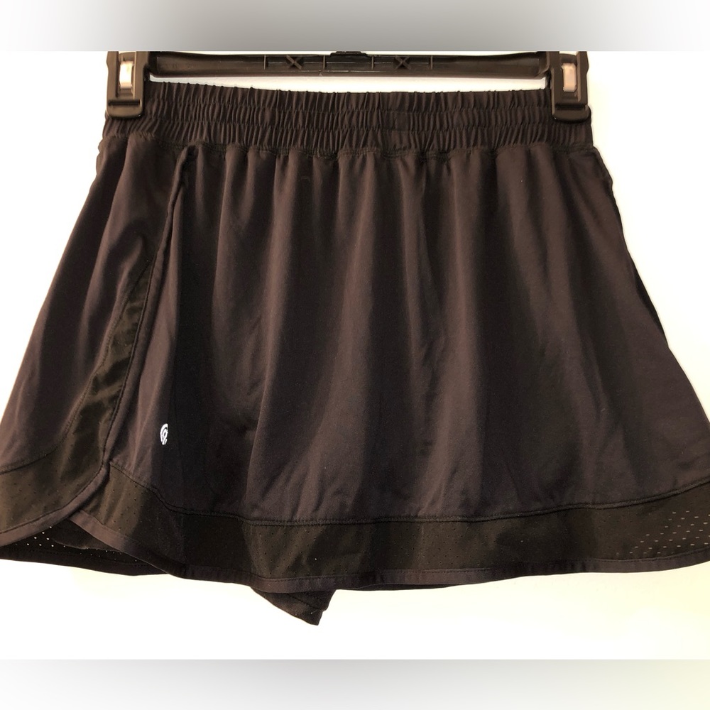 Women’s mid rise atheletic skirt